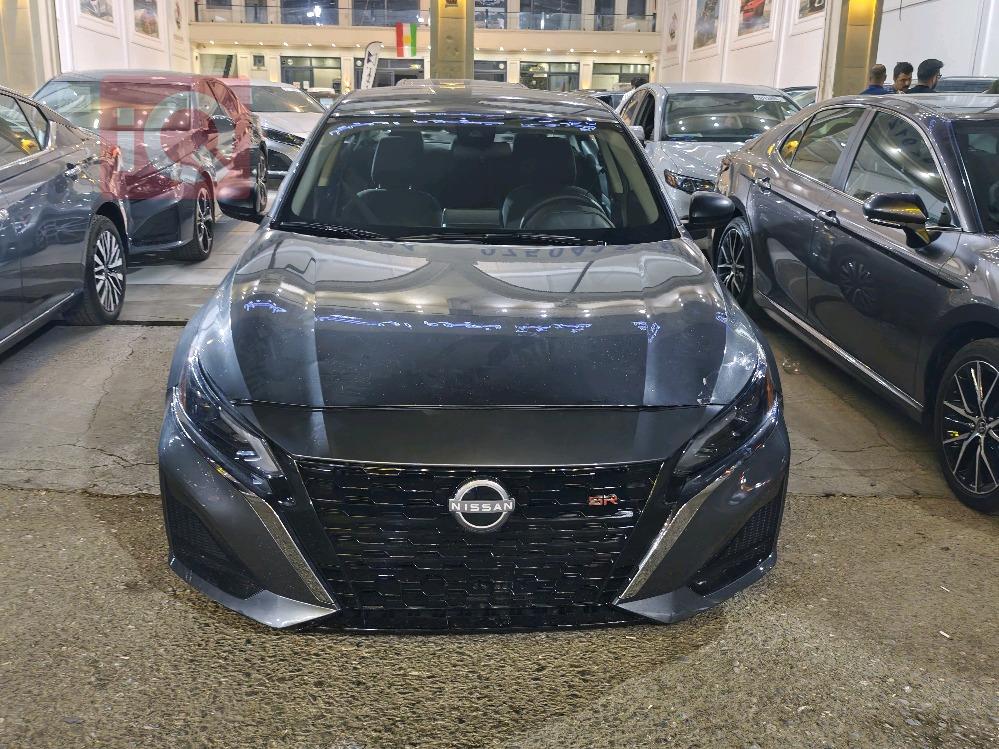 نيسان ألتيما